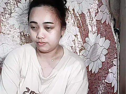Snapshot of Pinay_Chubby20 chatting on 10.11.25 Pinay Chubby20 online show from 10.11.25
