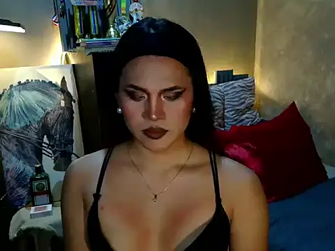 Snapshot of YllanaAltheaXxX chatting on 07.12.26 YllanaAltheaXxX online show from 07.12.26