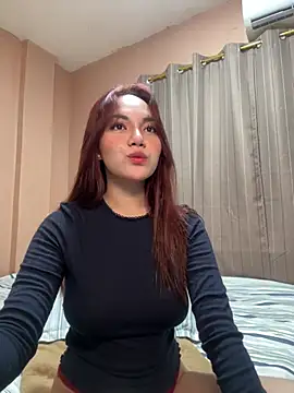 Snapshot of expnsivecandy chatting on 05.16.26 expnsivecandy online show from 05.16.26