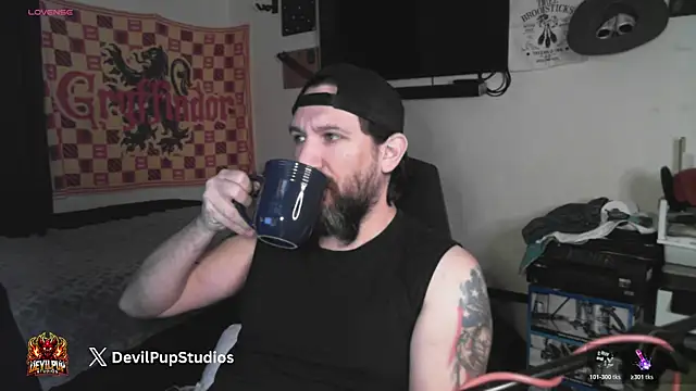 DevilPup75  online show from 02.12.26