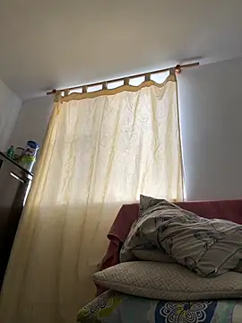 Valen1800 online show from 11.13.25