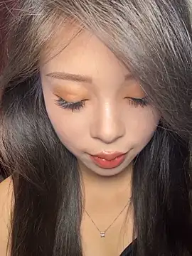 tuanzi125216 online show from 10.14.25