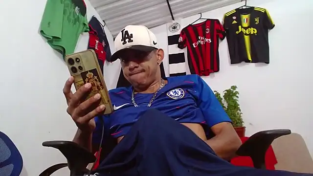 skinny23cm online show from 03.01.26