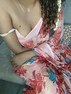 Snapshot of Tamilpallavi chatting on 07.21.26 Tamilpallavi online show from 07.21.26