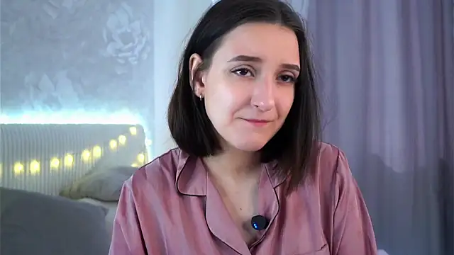 FalineBeacher online show from 04.12.26