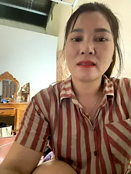 Snapshot of Moan_Mary chatting on 10.08.25 Moan Mary online show from 10.08.25