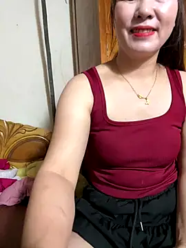 Snapshot of Moan_Mary chatting on 10.11.25 Moan Mary online show from 10.11.25