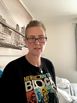 Curvy-Jinx online show from 10.14.25