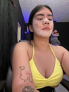 Snapshot of alhaana_ chatting on 07.04.26 alhaana online show from 07.04.26