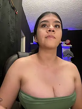 Snapshot of alhaana_ chatting on 07.15.26 alhaana online show from 07.15.26