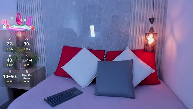 Emili  hot online show from 11.18.25