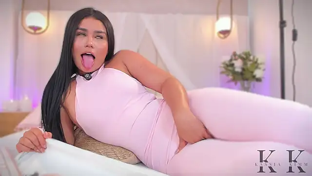 kassia kim online show from 03.02.26