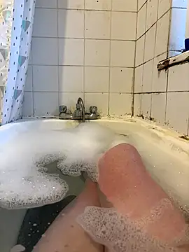 Snapshot of Taboo-Lou chatting on 09.25.25 Taboo-Lou online show from 09.25.25