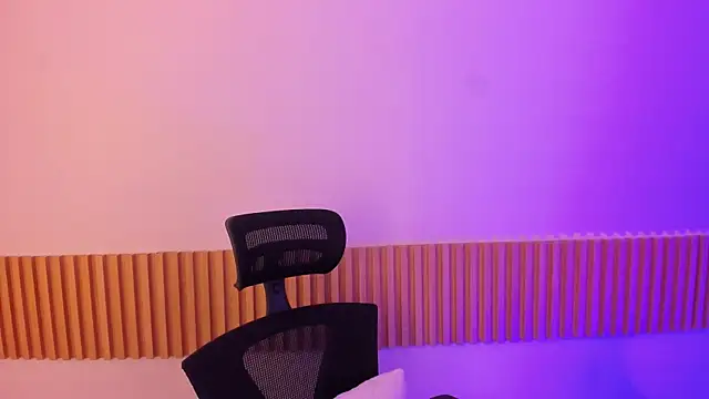 OliviaSweett online show from 10.12.25