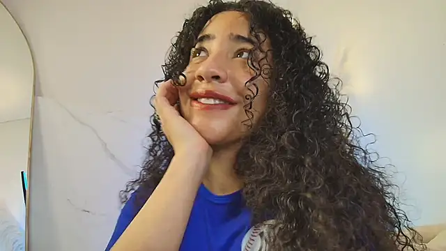 Snapshot of HairyAillyn chatting on 11.02.25 HairyAillyn online show from 11.02.25