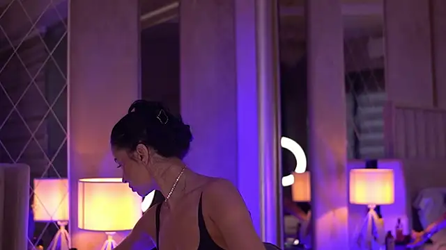 FrancescaDante online show from 12.19.25