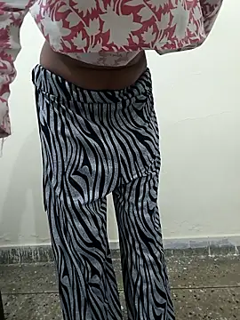 Alia-00 online show from 10.14.25