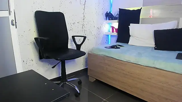 Snapshot of JaddeWalker chatting on 03.02.26 JaddeWalker online show from 03.02.26