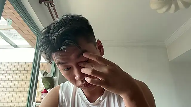 Snapshot of heywilliam chatting on 10.26.25 heywilliam online show from 10.26.25