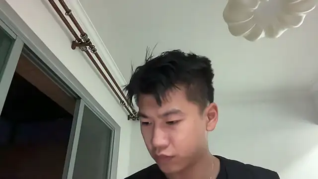 Snapshot of heywilliam chatting on 11.25.25 heywilliam online show from 11.25.25