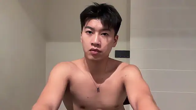 Snapshot of heywilliam chatting on 05.19.26 heywilliam online show from 05.19.26