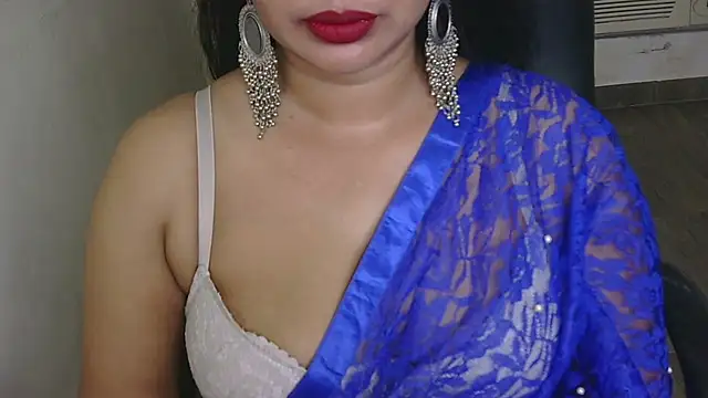 Snapshot of QUEEN_SAKHI- chatting on 09.29.25 QUEEN SAKHI- online show from 09.29.25