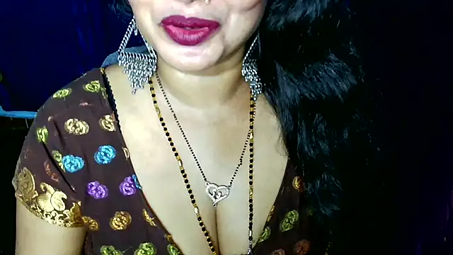 Snapshot of QUEEN_SAKHI- chatting on 06.18.26 QUEEN SAKHI- online show from 06.18.26