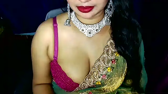 Snapshot of QUEEN_SAKHI- chatting on 06.21.26 QUEEN SAKHI- online show from 06.21.26