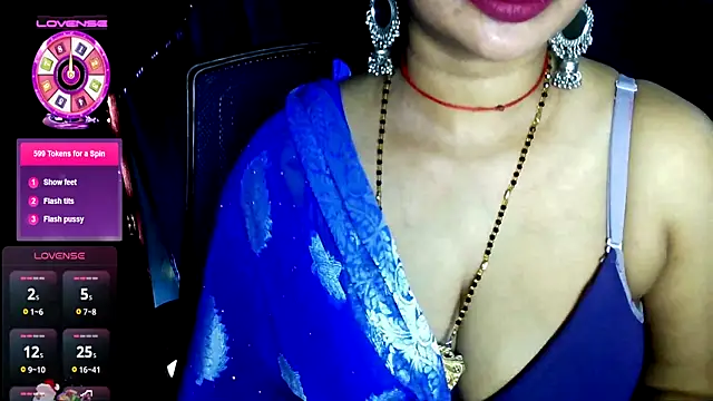 Snapshot of QUEEN_SAKHI- chatting on 07.10.26 QUEEN SAKHI- online show from 07.10.26