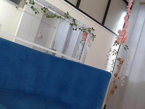 Anniie miller  online show from 11.21.25