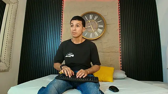 Snapshot of Marcus_Jeron chatting on 06.23.26 Marcus Jeron online show from 06.23.26
