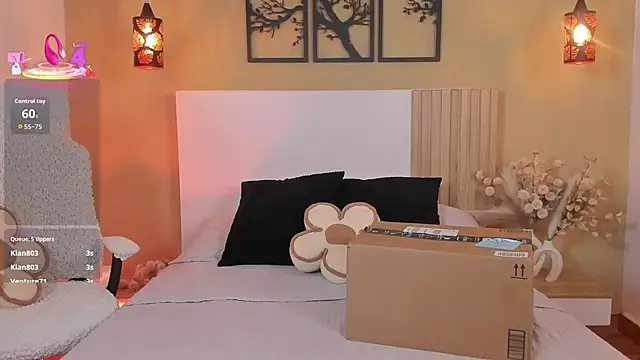 Camila Bustamante online show from 11.12.25