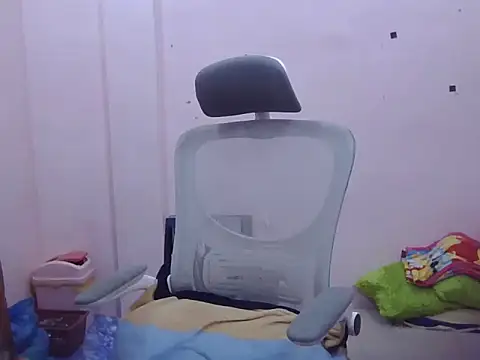 WildPussy4uxx online show from 11.16.25