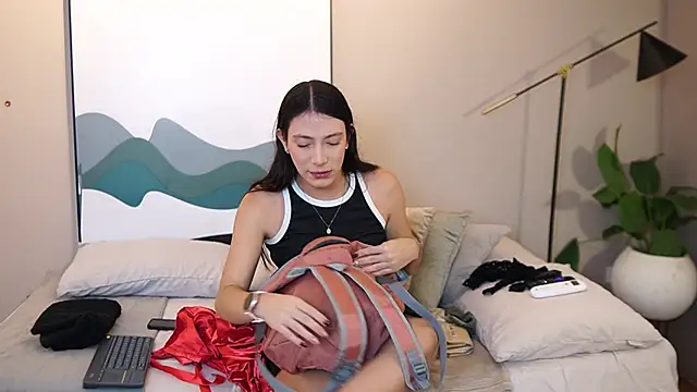 Ariaa Isabell online show from 10.24.25