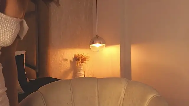 scarlethlux online show from 12.20.25