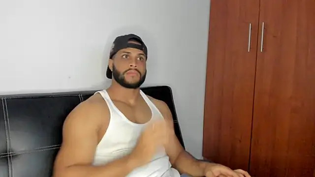 Pier Simons online show from 11.21.25