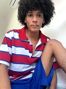 Max Rain online show from 10.22.25