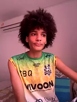 Max Rain online show from 12.03.25