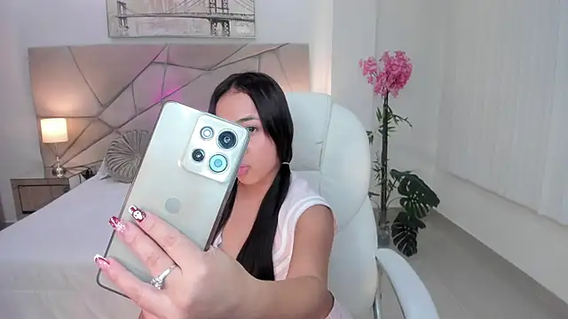 July Adams online show from 12.21.25