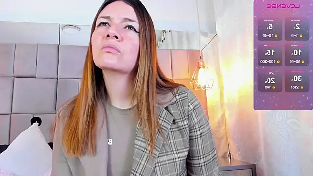 antoneella jones online show from 09.10.25