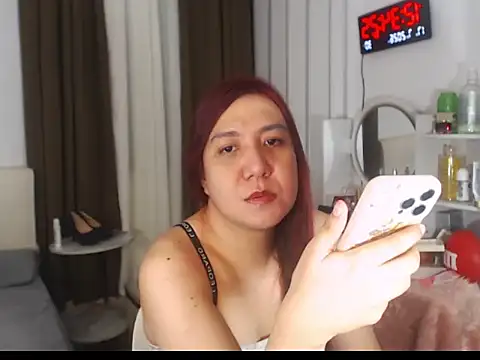 Snapshot of stellahugeX chatting on 07.16.26 stellahugeX online show from 07.16.26