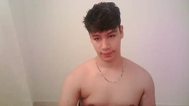 Snapshot of zeus_181 chatting on 02.17.26 zeus 181 online show from 02.17.26