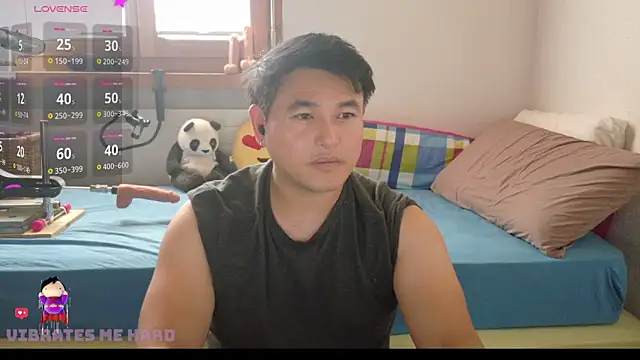 AsianBoy WhiteDaddy online show from 09.20.25
