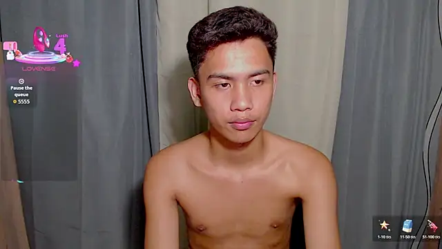 Snapshot of Demure_Asian143 chatting on 01.31.26 Demure Asian143 online show from 01.31.26