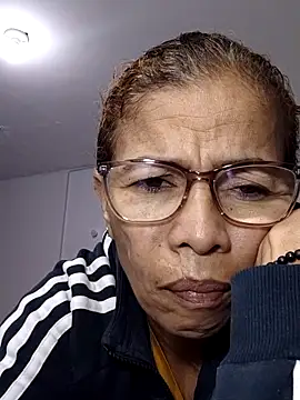 Snapshot of Merybeks chatting on 02.02.26 Merybeks online show from 02.02.26