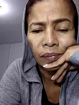 Snapshot of Merybeks chatting on 02.13.26 Merybeks online show from 02.13.26