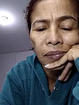 Snapshot of Merybeks chatting on 02.17.26 Merybeks online show from 02.17.26