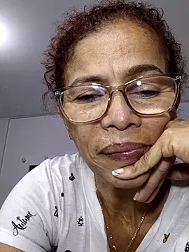 Snapshot of Merybeks chatting on 02.23.26 Merybeks online show from 02.23.26