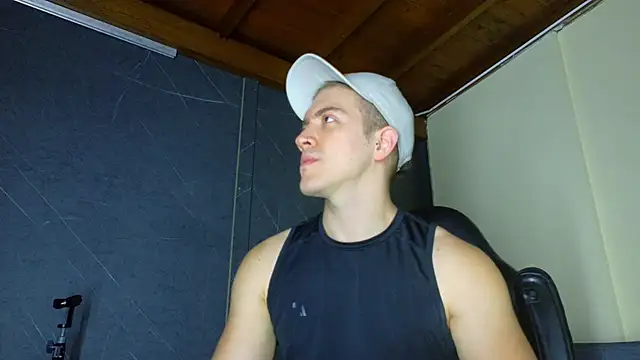 Snapshot of ALANNFERRER chatting on 03.11.26 ALANNFERRER online show from 03.11.26