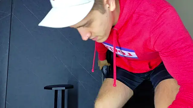 Snapshot of ALANNFERRER chatting on 03.18.26 ALANNFERRER online show from 03.18.26